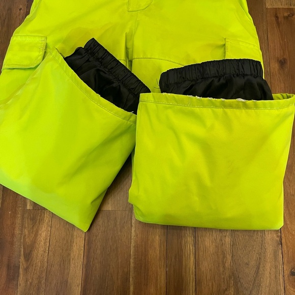 DC snow bibs - Picture 6 of 11